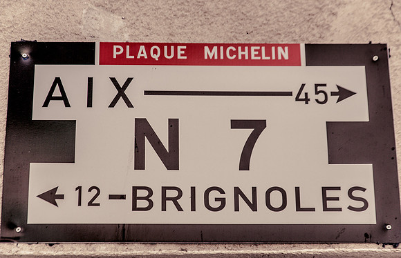 Panneau de la N7 à Tourves
