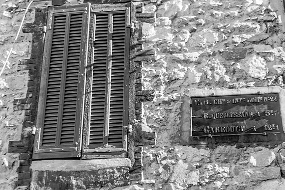 Façade indicative à Mazaugues