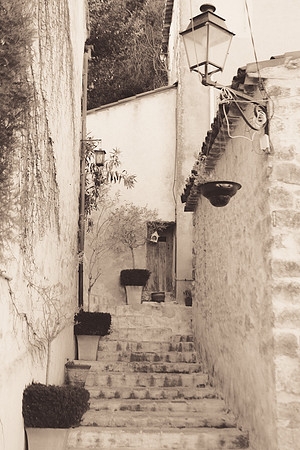 Escalier sépia à Mazaugues