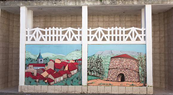 Des toilettes à Mazaugues