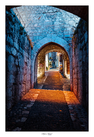 Saint-Paul de Vence nocturne