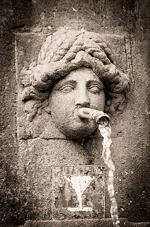 Bouche de la Fontaine à Carcès