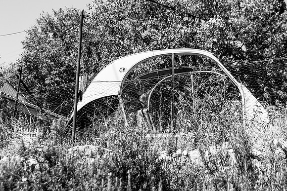 2 Cv oubliée à Camps la Source