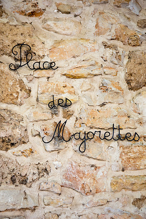 Place des Majorettes à Correns
