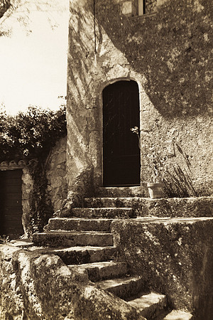 Vieille porte de Fox-Amphoux